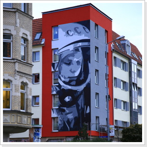 "Juri Gagarin" Wandgestaltung